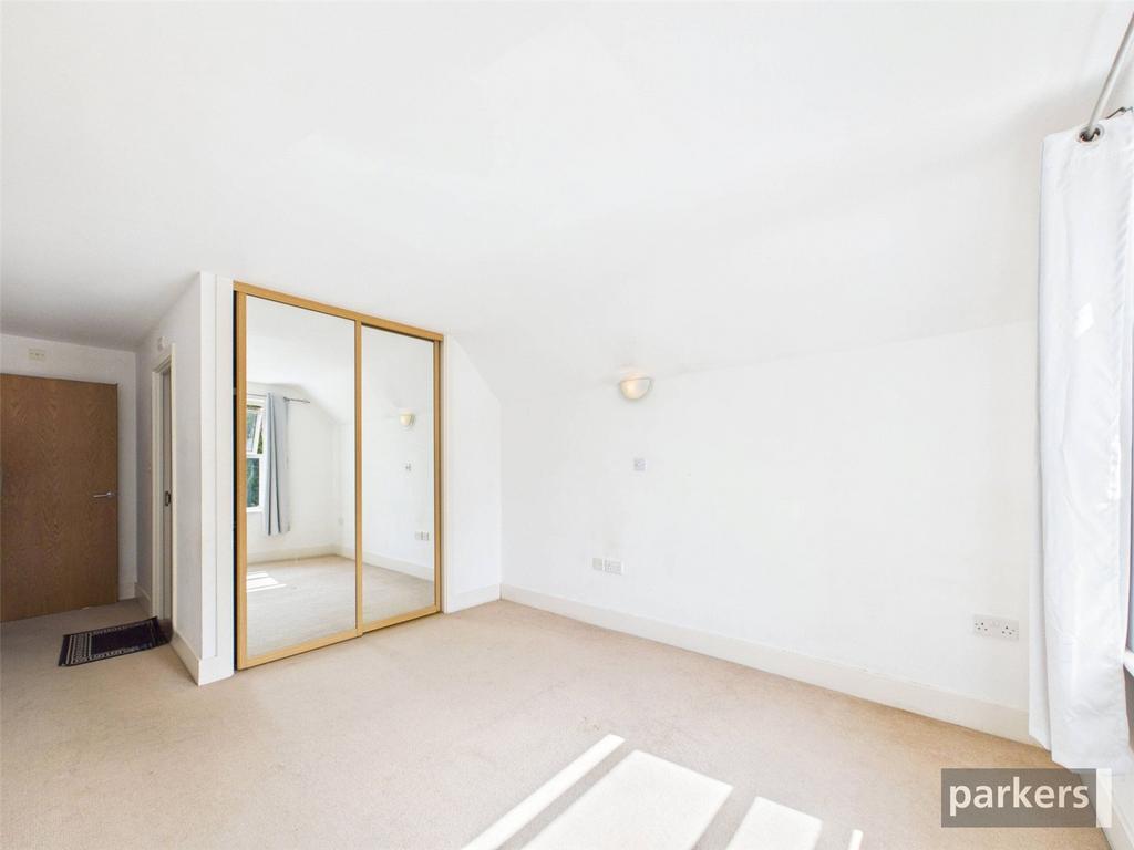 Apartment in Berkshire - View 5