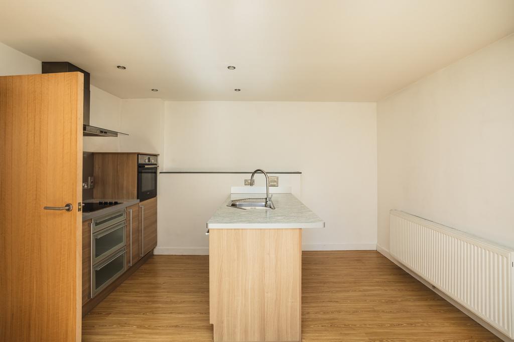 Apartment in Doncaster, Sprotbrough and Cusworth - View 2