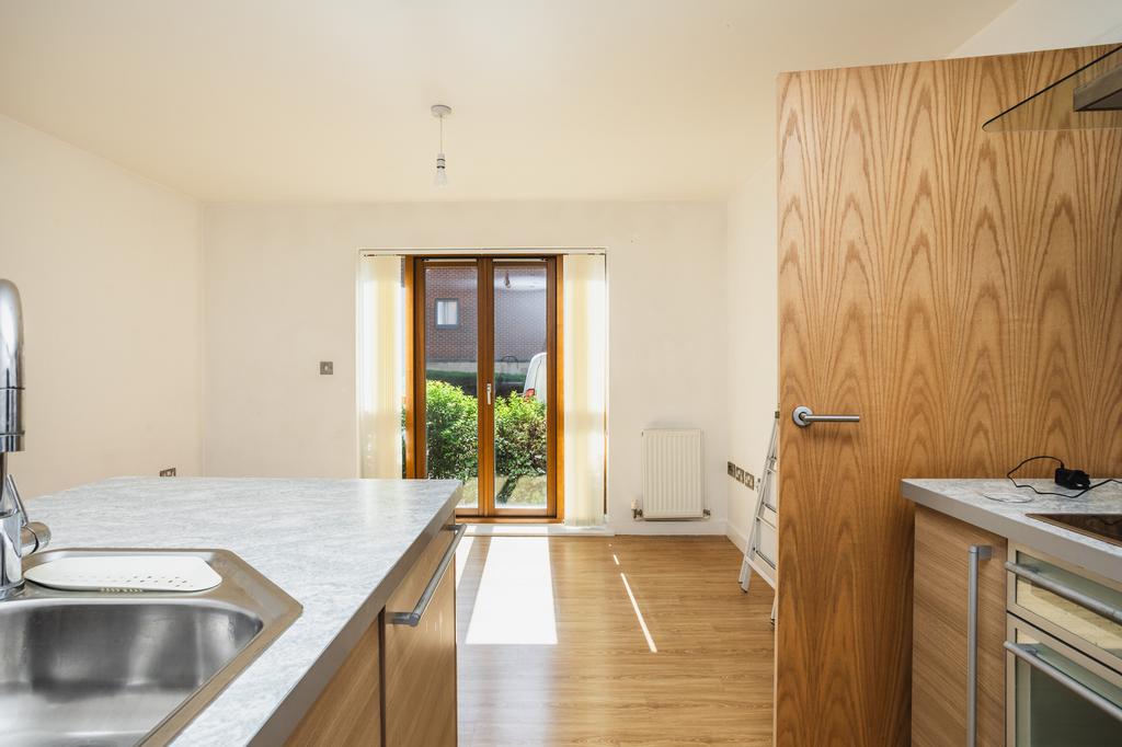 Apartment in Doncaster, Sprotbrough and Cusworth - View 4