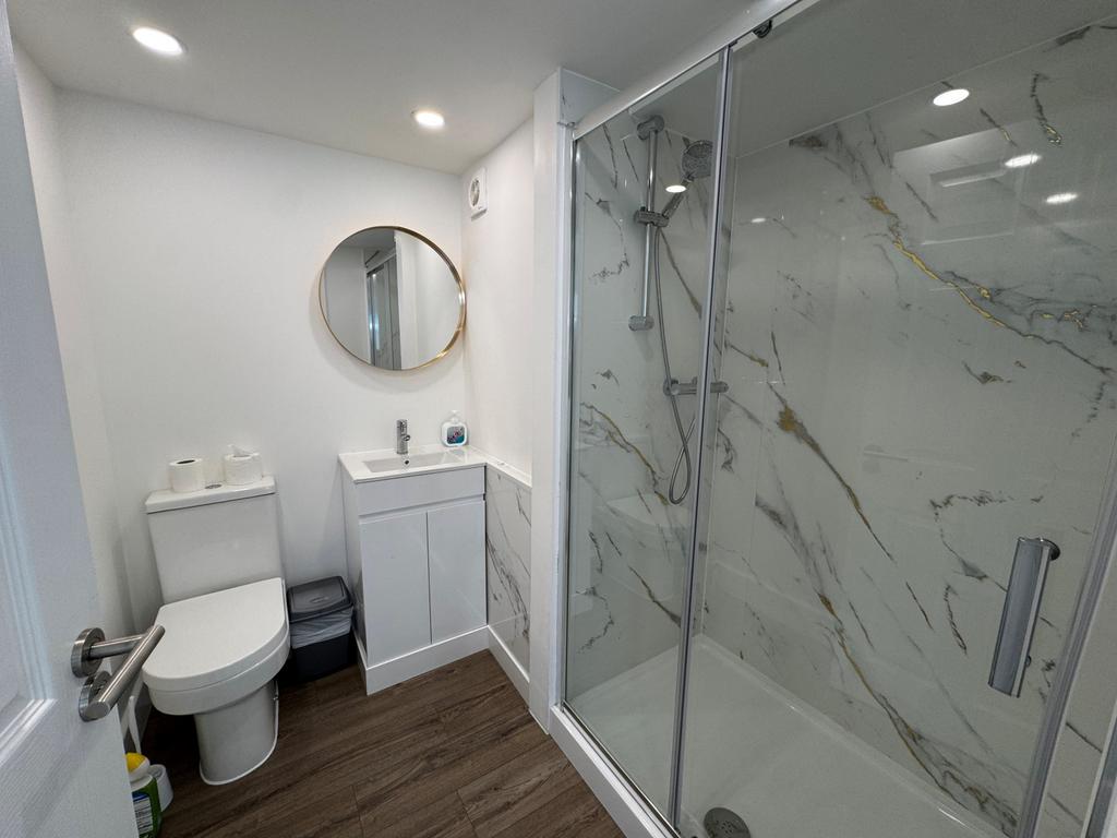 Apartment in Bournemouth, Boscombe - View 2