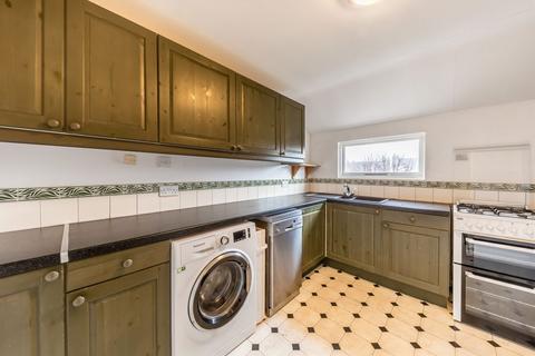 1 bedroom flat for sale, Streathbourne Road, London SW17