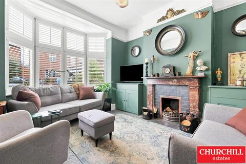 2 bedroom house for sale, Wellesley Road, Wanstead
