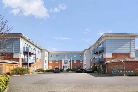 1 bedroom in a flat share to rent, Wraysbury Drive, West Drayton, UB7