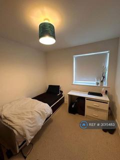 1 bedroom in a flat share to rent, Wraysbury Drive, West Drayton, UB7