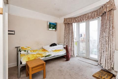 3 bedroom semi-detached bungalow for sale, Stanhope Park Road, Greenford UB6