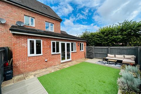 4 bedroom semi-detached house for sale, Chaise Meadow, Lymm, WA13