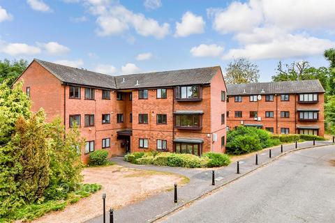 2 bedroom flat for sale, Church Road, Buckhurst Hill, Essex