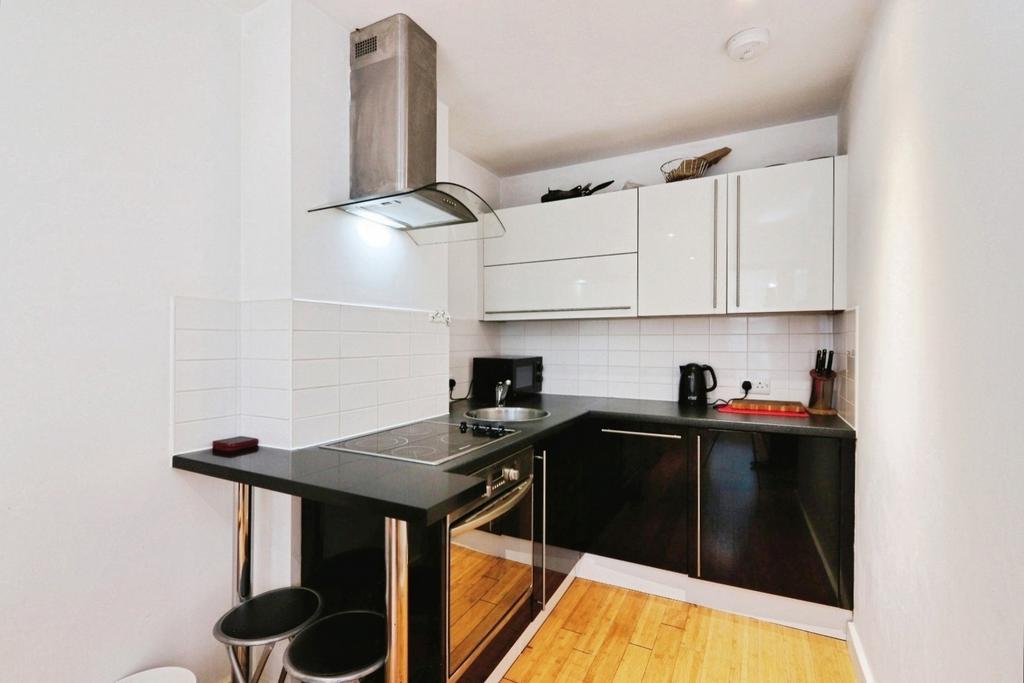 Apartment in South Yorkshire - View 2