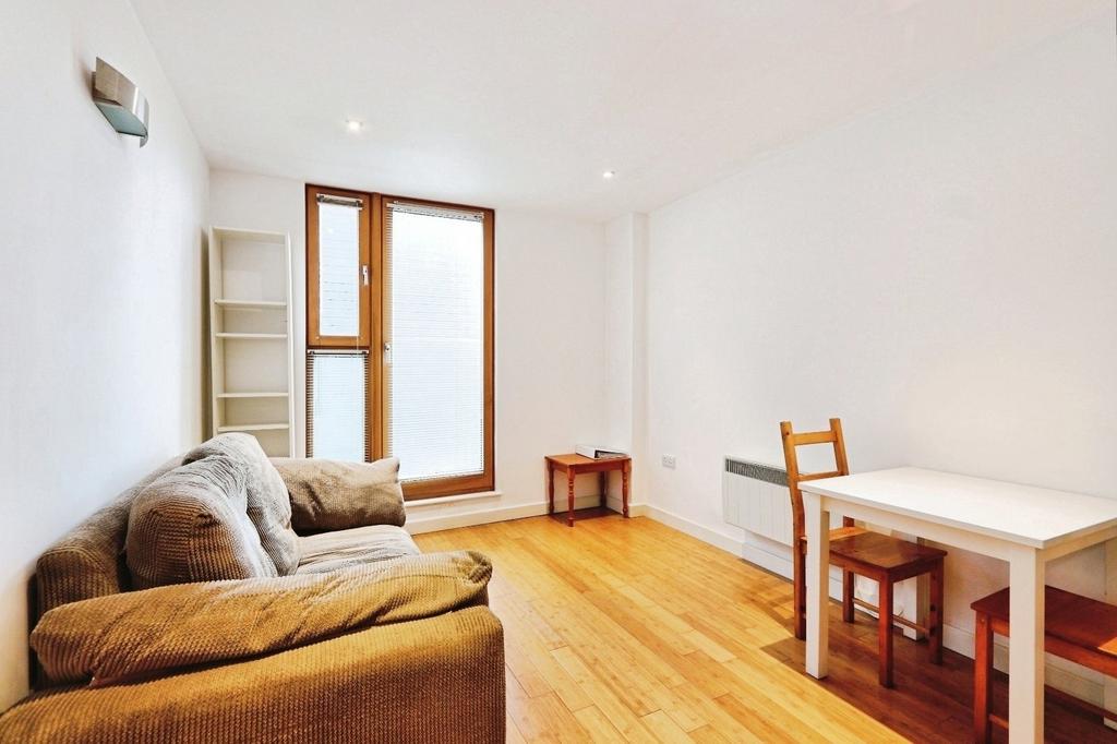 Apartment in South Yorkshire - View 3