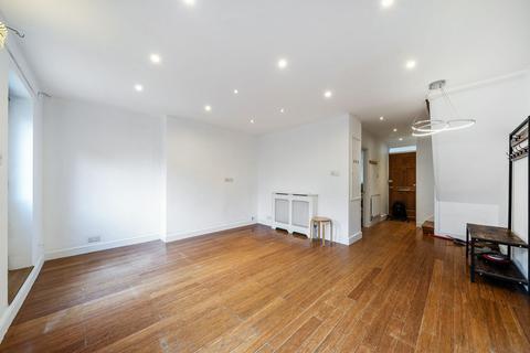 3 bedroom flat to rent, Dryfield Walk, London, SE8