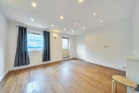 3 bedroom flat to rent, Dryfield Walk, London, SE8