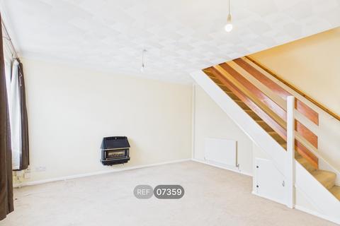 3 bedroom semi-detached house to rent, Medeswell, Peterborough, PE2 5PD