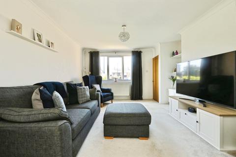 3 bedroom semi-detached house for sale, Grange Avenue, Hatfield, Doncaster