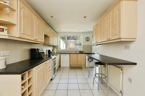 3 bedroom semi-detached house for sale, Grange Avenue, Hatfield, Doncaster