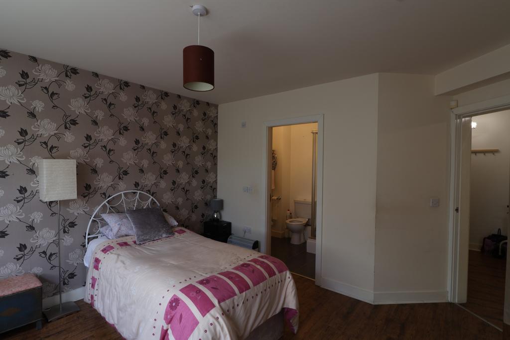 Apartment in Liverpool - View 5