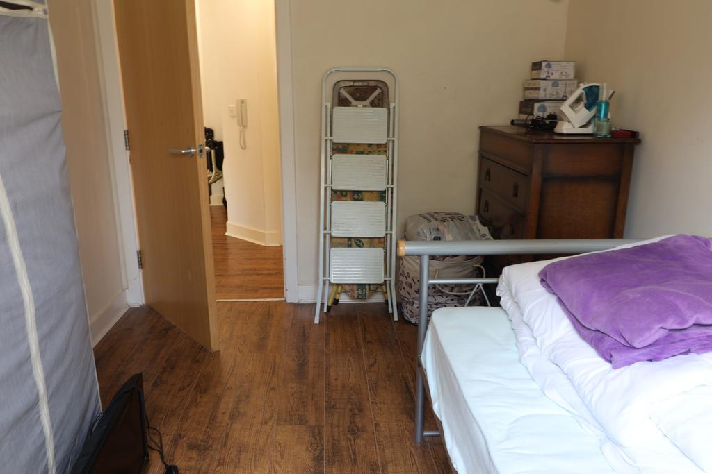 Apartment in Liverpool - More