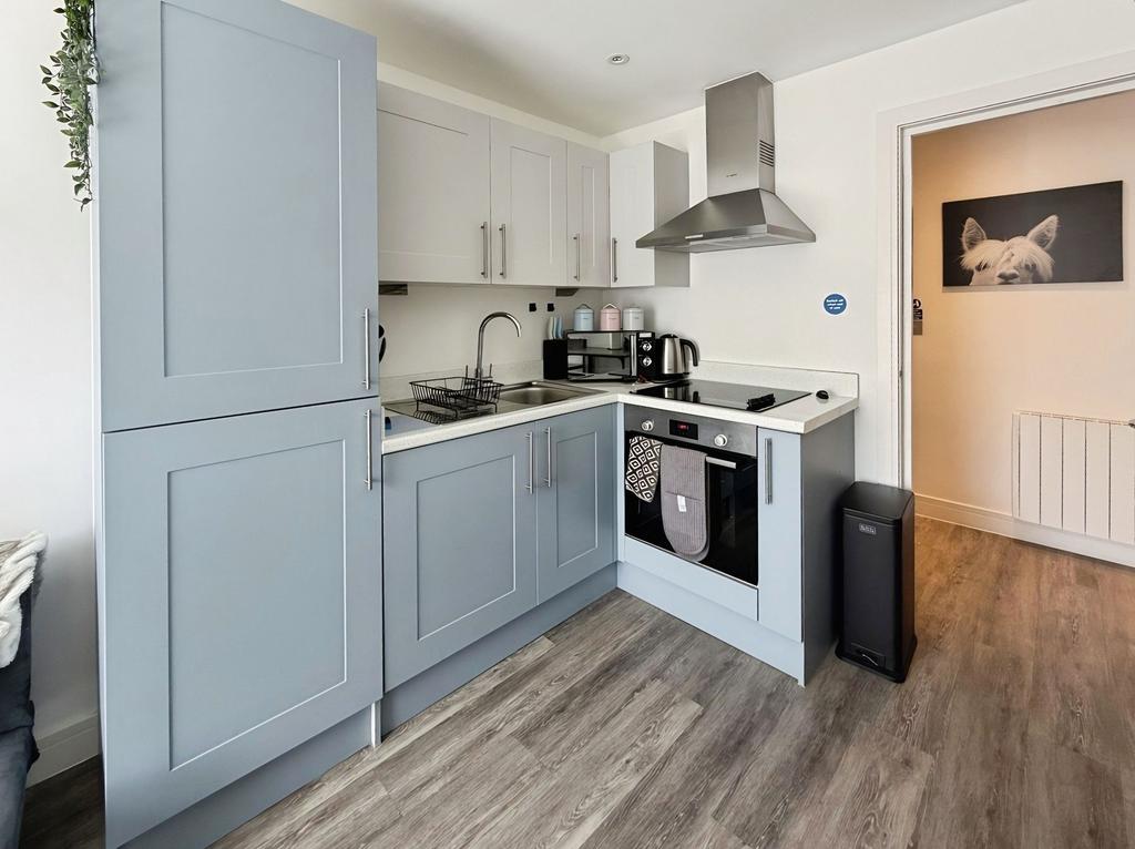 Apartment in Bournemouth - View 3
