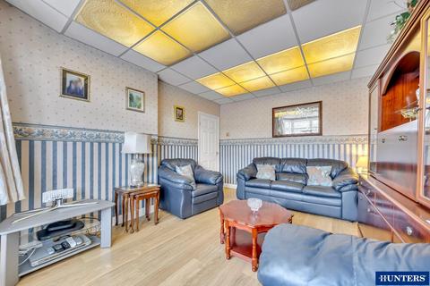 2 bedroom semi-detached bungalow for sale, Tolworth Gardens, RM6