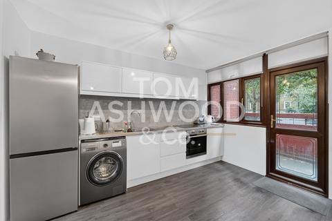 2 bedroom flat for sale, Redcastle Close, Shadwell, London, E1W 3DQ