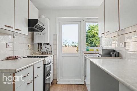 2 bedroom terraced house for sale, Bingham Road, Rochester