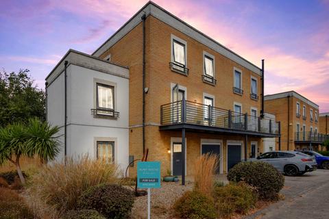 4 bedroom semi-detached house for sale, Boundary Way, Shoebury Garrison Location, Shoeburyness, Essex, SS3