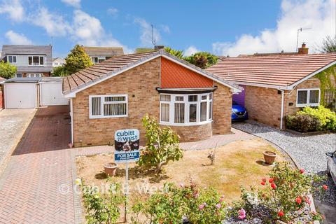 3 bedroom detached bungalow for sale, Ramillies Gardens, Bognor Regis PO22