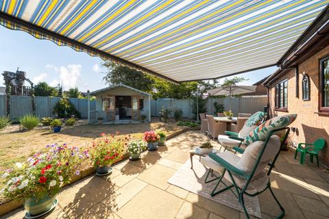 3 bedroom detached bungalow for sale, Lincolnshire PE11
