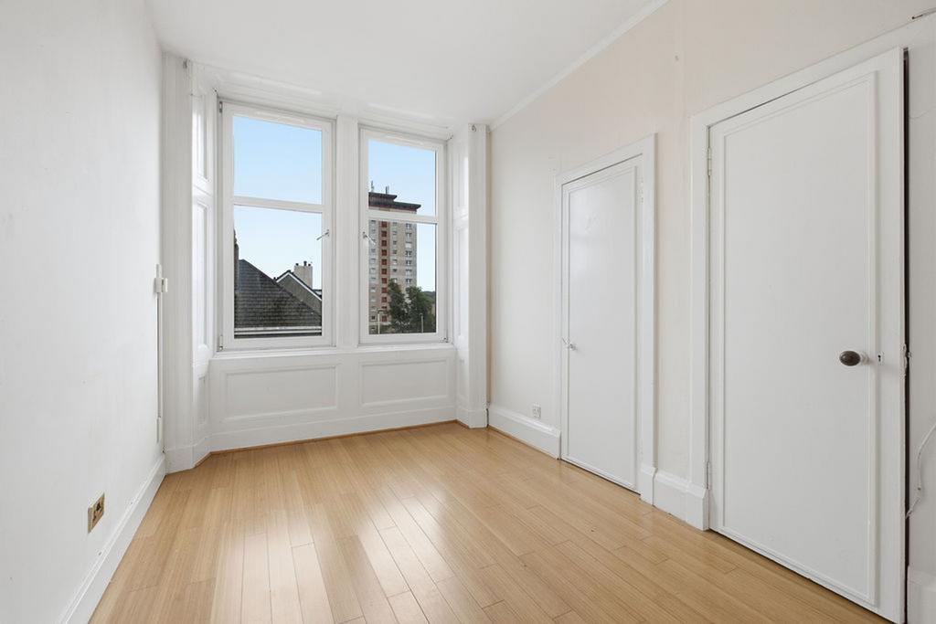 Apartment in Johnstone - View 4
