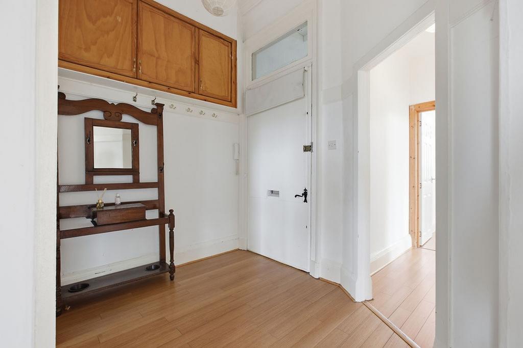 Apartment in Johnstone - More
