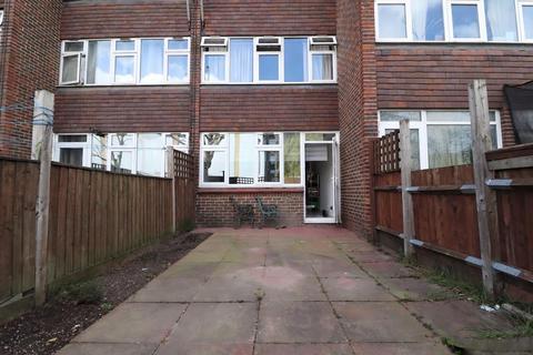 undefined, Maundeby Walk, Neasden Lane, London