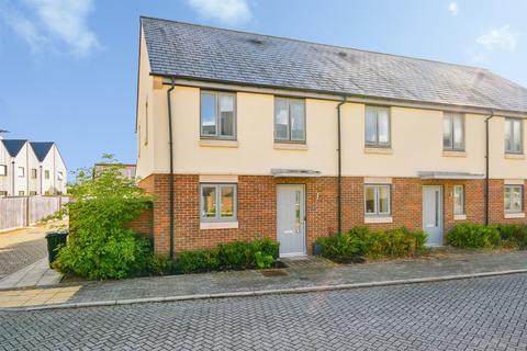 2 bedroom end of terrace house for sale, Lemongrass Road, BICESTER