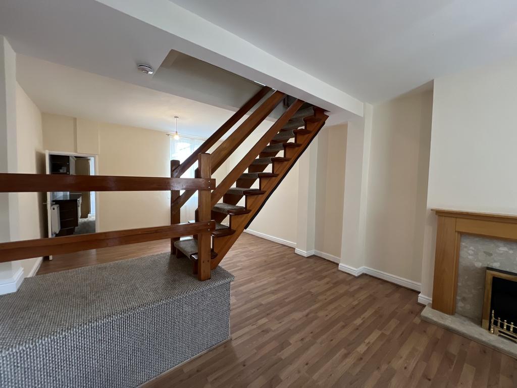 House in Tameside, Greater Manchester - View 4