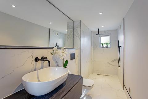 2 bedroom flat for sale, Alma Road, St. Albans, AL1