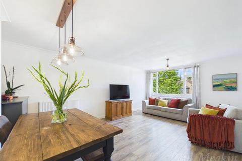 undefined, Heathfield Vale, South Croydon, Surrey