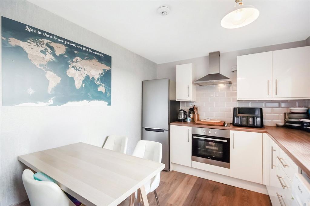 Apartment in East Kilbride - View 4