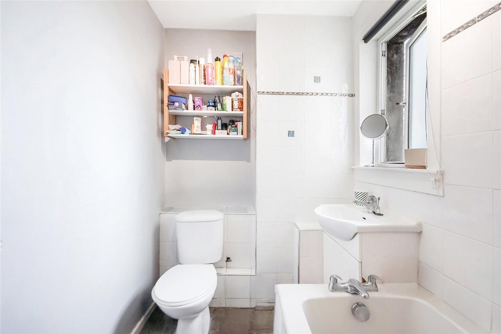 Apartment in East Kilbride - More