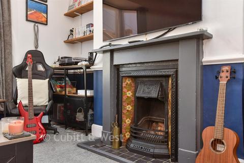 2 bedroom maisonette for sale, Buckingham Street, Brighton, East Sussex