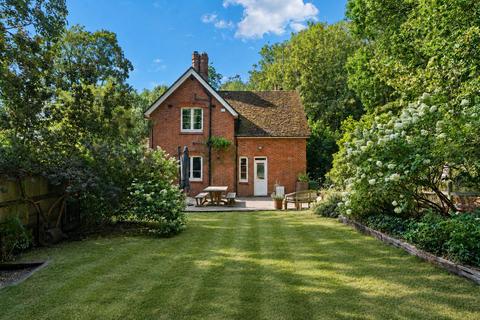 3 bedroom detached house for sale, Convent Lane, Cobham, KT11