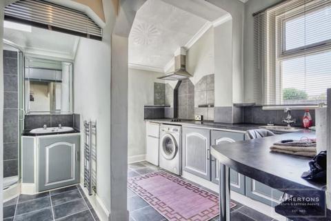 2 bedroom apartment for sale, Edgehill Road, Bournemouth, Dorset, BH9 2PF