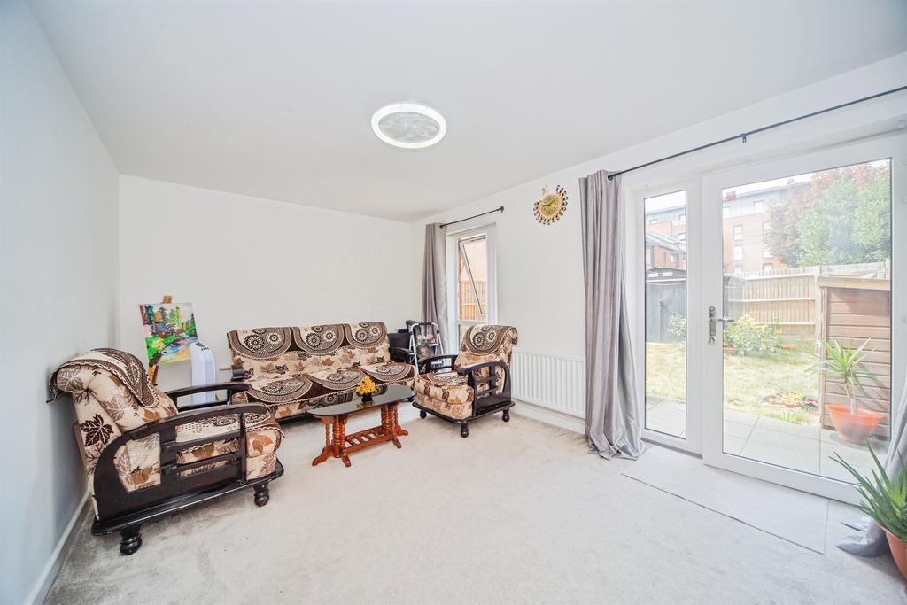 House in Southampton - View 3