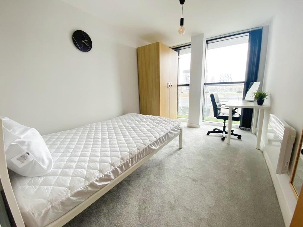Apartment in Liverpool, Pride Quarter, Vauxhall - View 5