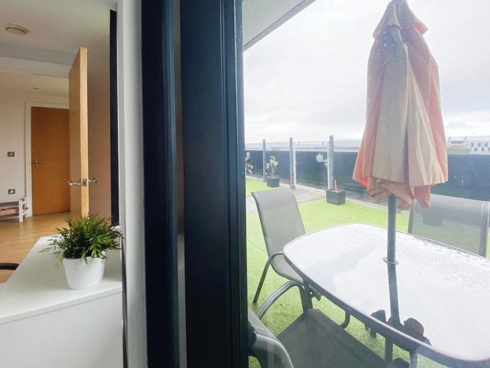 Apartment in Liverpool, Pride Quarter, Vauxhall - More