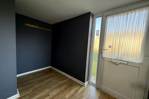 3 bedroom terraced house to rent, Wells Green, Corby