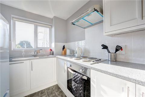1 bedroom flat to rent - Topaz House, Percy Gardens, Worcester Park, KT4