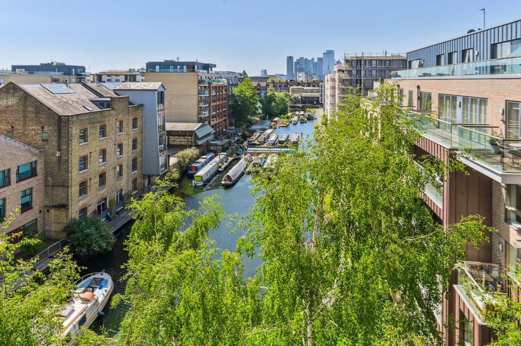 Apartment in London - View 3
