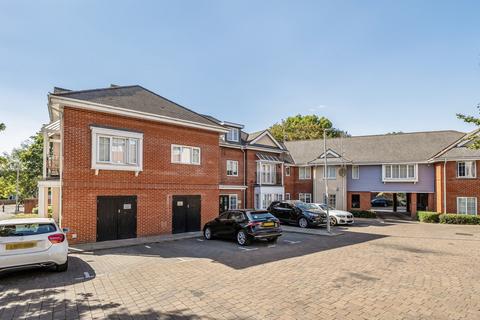 Ellis Close, Ruislip