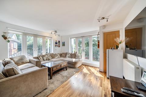 undefined, Ellis Close, Ruislip