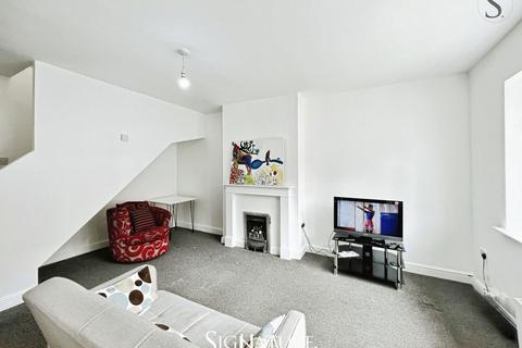 3 bedroom semi-detached bungalow to rent, Howard Road, Leicester, LE2