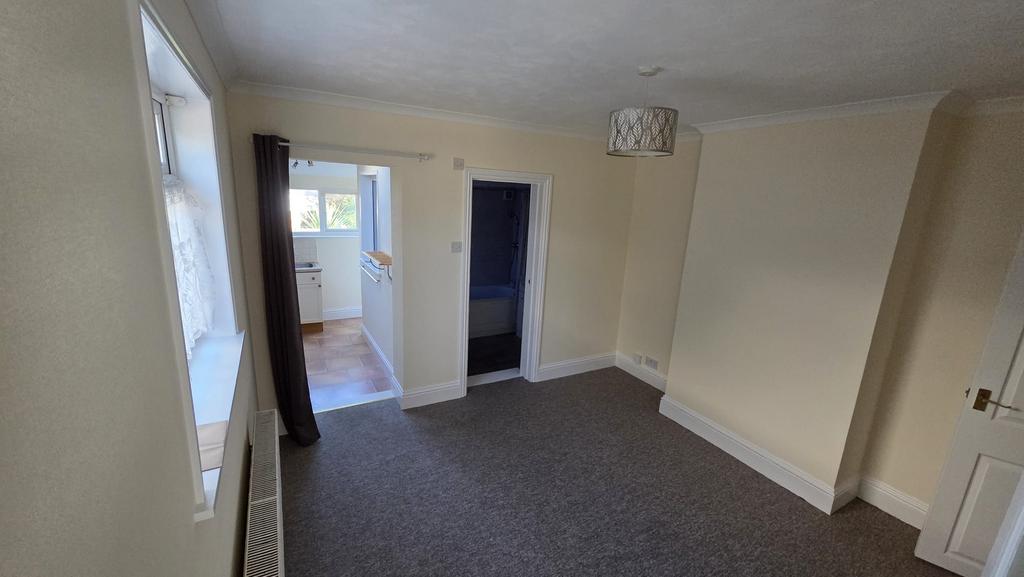 House in Ryde - View 2