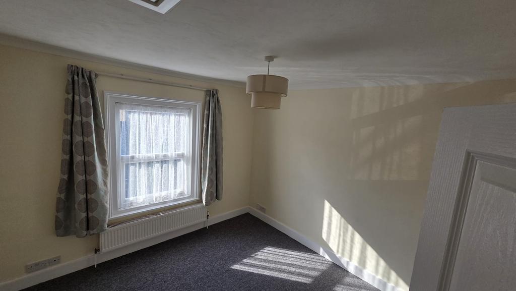 House in Ryde - View 5
